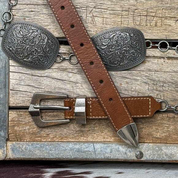 Catchfly Women's Large Oval Concho Leather Western Belt (Medium) - Picture 3 of 3